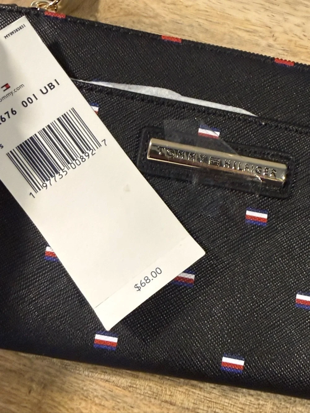 Tommy Hilfiger Black Wristlet with Flag Dot Print NWT - Picture 10 of 10